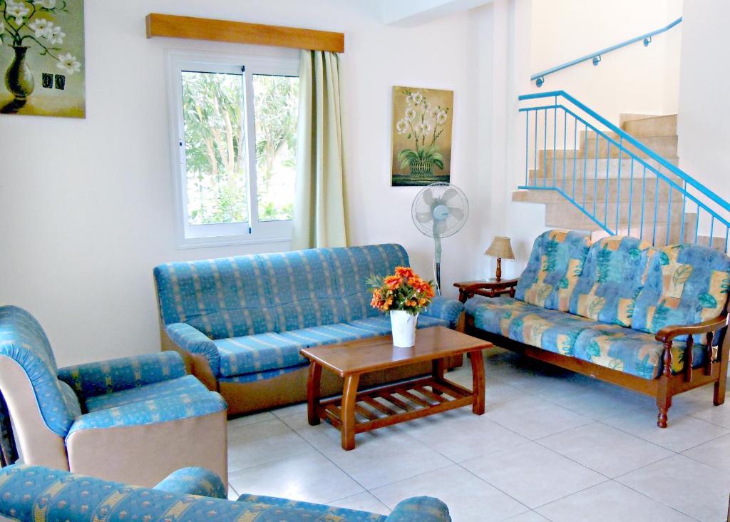 Rododafni Villas Klorakas Rom bilde